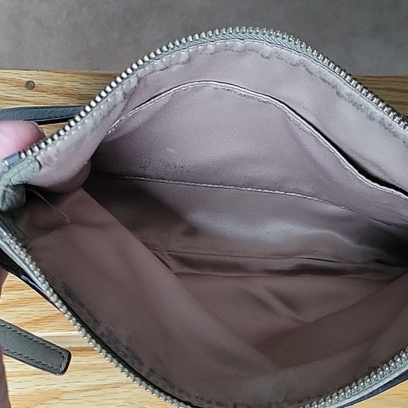 Coach - Picture 6 of 8